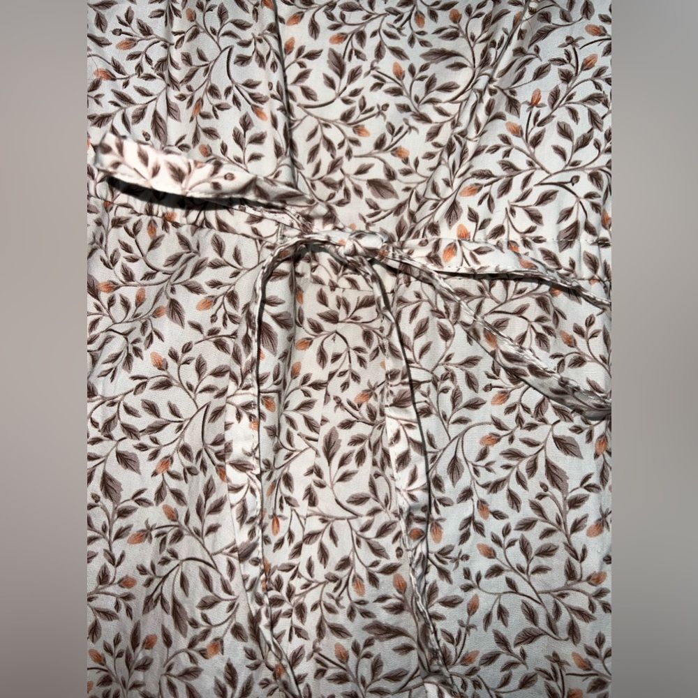 Gal Meets Glam Long Panted Romper with Small Floral Print Size 2 Like New! - Picture 5 of 10
